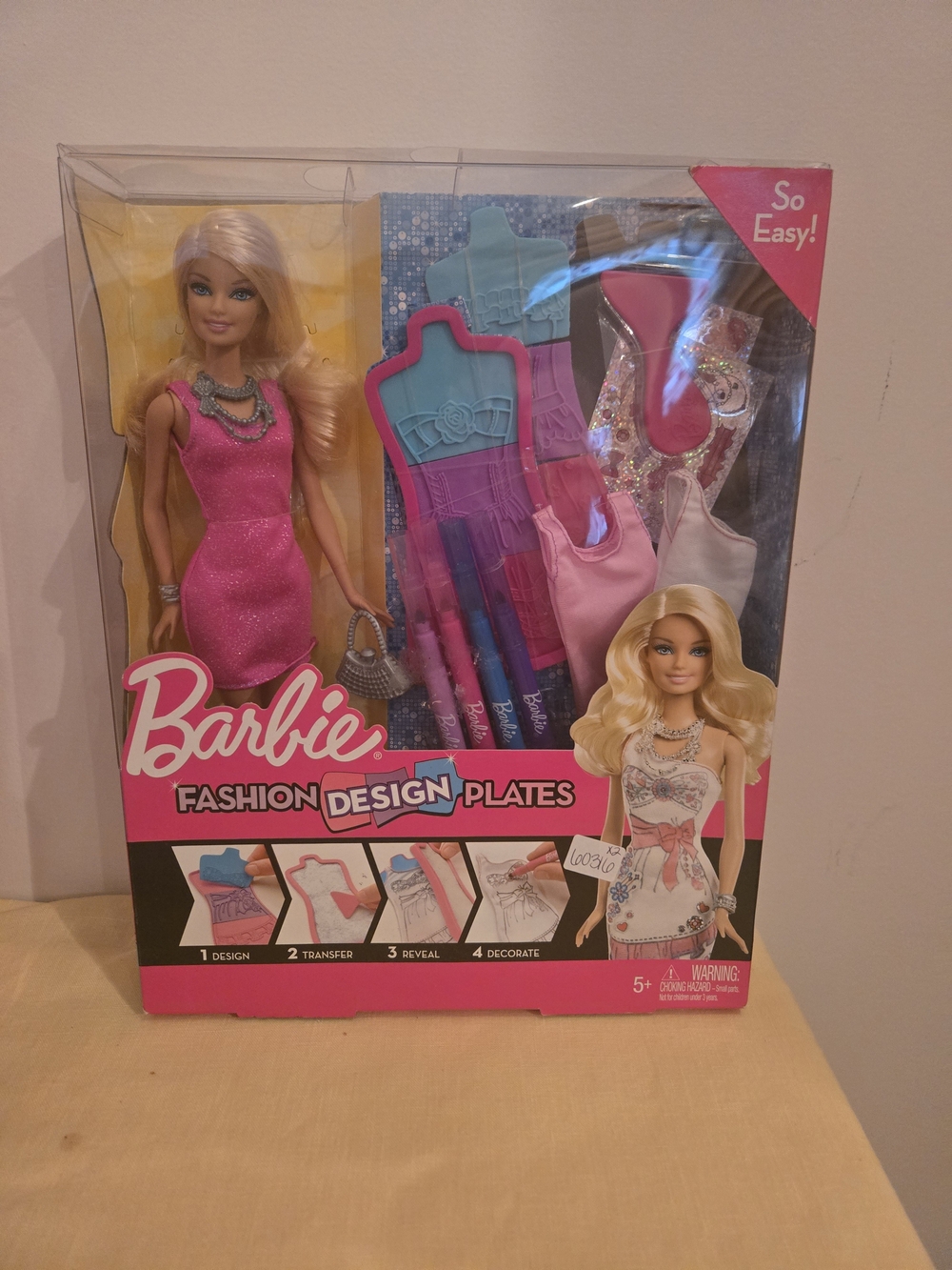 Barbie Fashion Design Plates Doll Playset – Pink